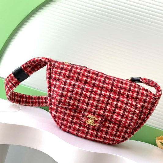 Chanel Red Houndstooth Shoulder Bag