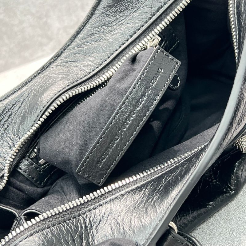 Balenciaga Neo Cagole Bag