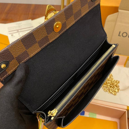 Louis Vuitton Vavin Chain Wallet Bag