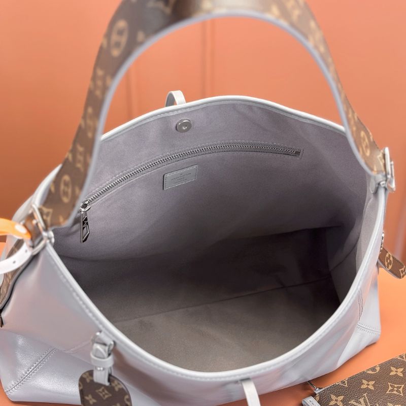 LV Carryall Dark bag