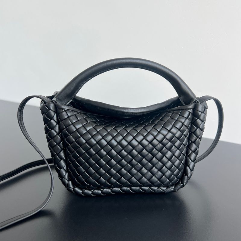 BV Cobble Crossbody Bag