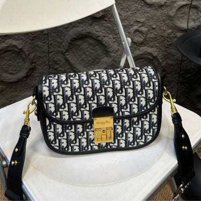 Dior Montaigne Saddle Bag
